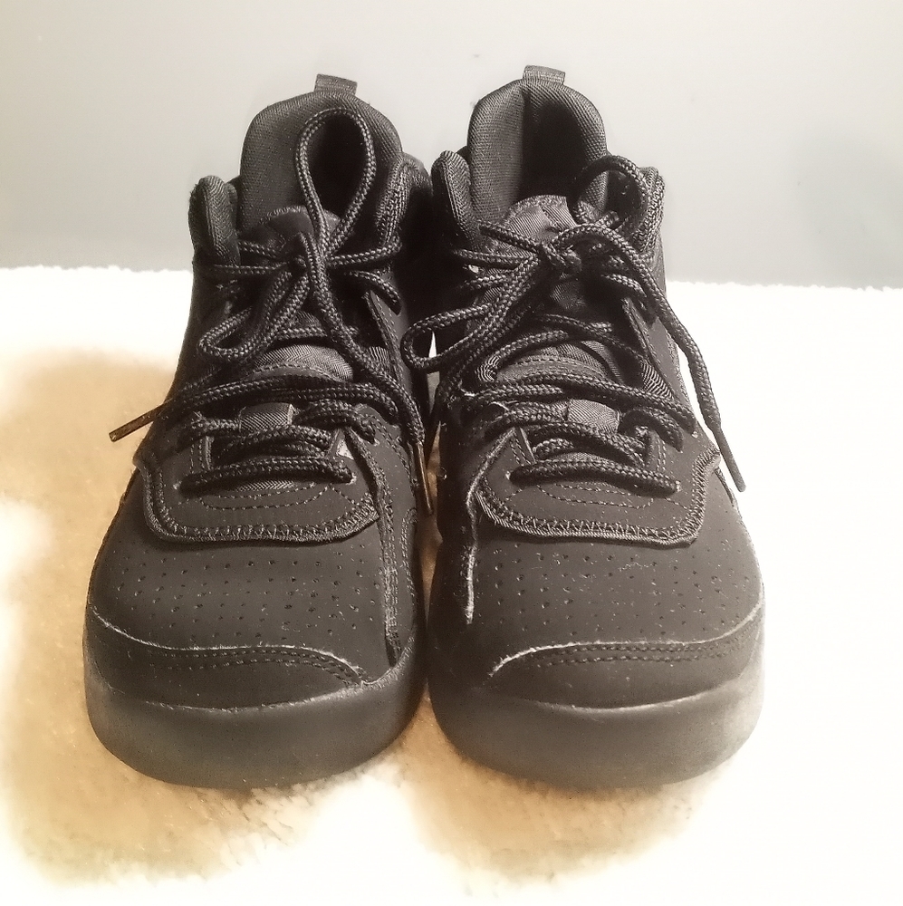 Kids Nike Air Jordan Flights Pre-owned Size 6Y